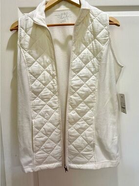 Made for Life Cream Fleece Vest Size Medium Tall NWT